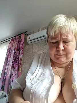 EffectFiona online show from 09-22-25, 04:29