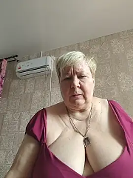 EffectFiona online show from 03-09-26, 08:18