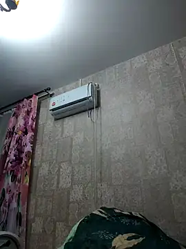 Snapshot of EffectFiona chatting on 02-22-26, 12:02 EffectFiona online show from 02-22-26, 12:02