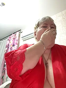 EffectFiona online show from 10-10-25, 10:32