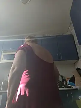 Snapshot of EffectFiona chatting on 02-11-26, 07:30 EffectFiona online show from 02-11-26, 07:30