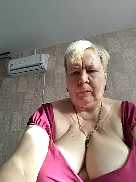 Snapshot of EffectFiona chatting on 02-13-26, 05:51 EffectFiona online show from 02-13-26, 05:51