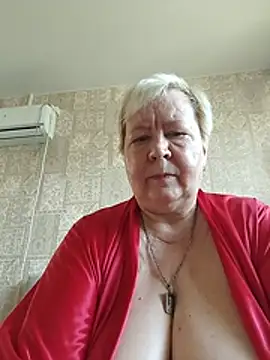 Snapshot of EffectFiona chatting on 07-17-26, 01:03 EffectFiona online show from 07-17-26, 01:03