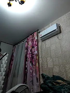 EffectFiona online show from 09-30-25, 11:00