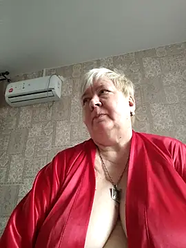 EffectFiona online show from 10-21-25, 03:06