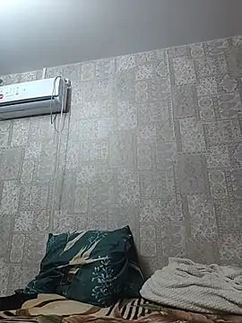 EffectFiona online show from 03-07-26, 01:34