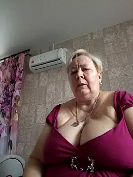 EffectFiona online show from 10-20-25, 04:36