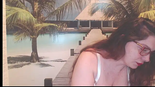 Queen  Natasha online show from 01-06-26, 09:41