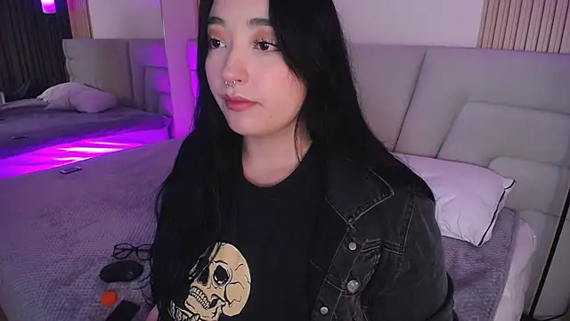 Miss Loise online show from 12-03-25, 03:40