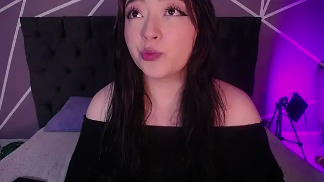 Miss Loise online show from 03-19-25, 01:51