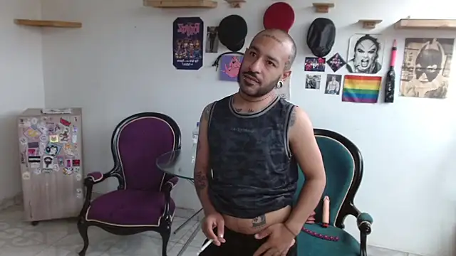 Snapshot of nika_1312 chatting on 12-02-24, 05:10 nika 1312 online show from 12-02-24, 05:10