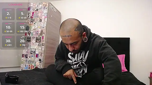 Snapshot of nika_1312 chatting on 10-09-25, 04:46 nika 1312 online show from 10-09-25, 04:46