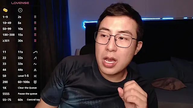 andrewmhilton  online show from 11-10-25, 07:02