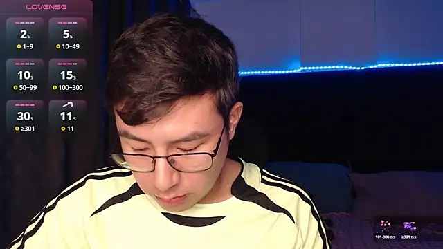 andrewmhilton  online show from 04-19-26, 06:14