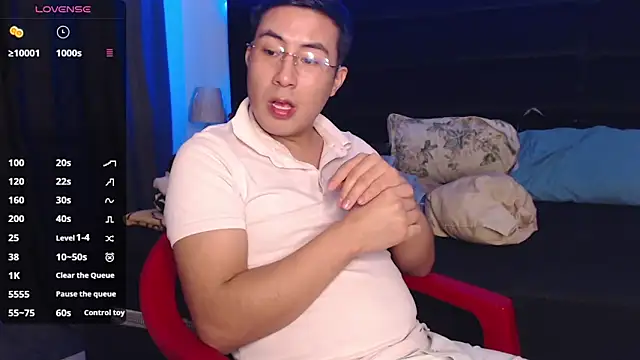 andrewmhilton  online show from 03-11-25, 10:42