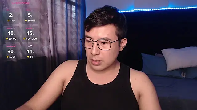 andrewmhilton  online show from 02-26-26, 09:48