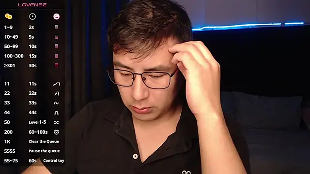 andrewmhilton  online show from 11-23-25, 06:23