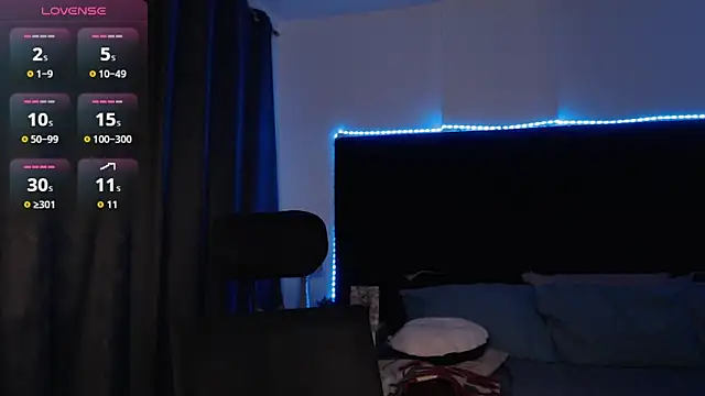 andrewmhilton  online show from 03-10-26, 08:07