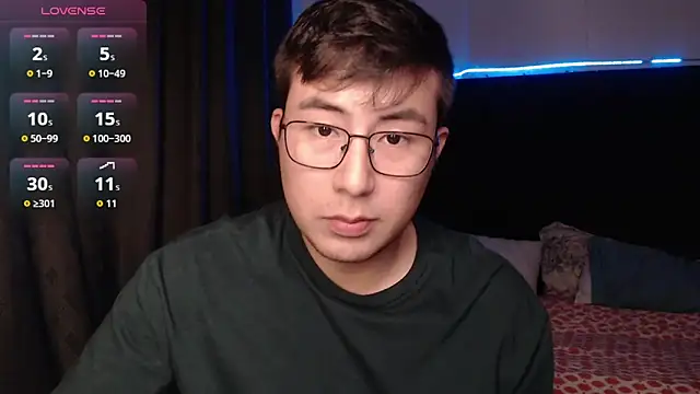 andrewmhilton  online show from 12-23-25, 07:29