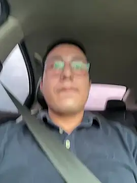 andrewmhilton  online show from 04-15-26, 06:23