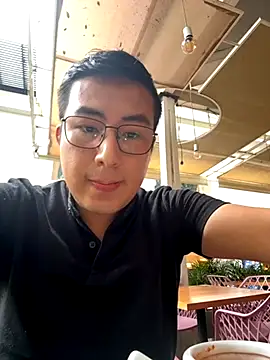 andrewmhilton  online show from 11-05-25, 07:50