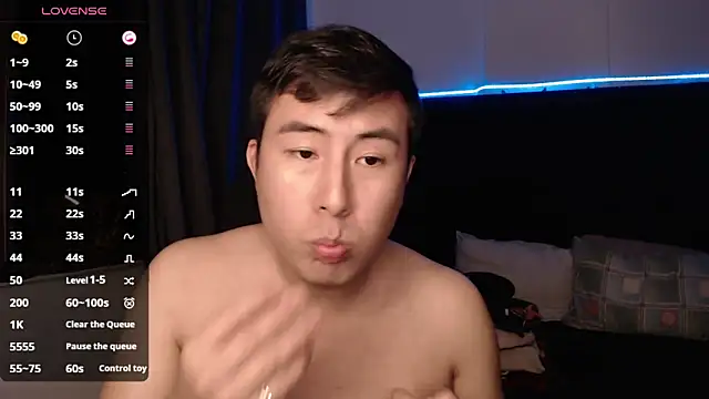 andrewmhilton  online show from 09-12-25, 04:45