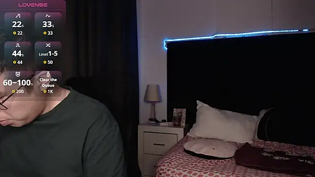 andrewmhilton  online show from 02-15-26, 06:36