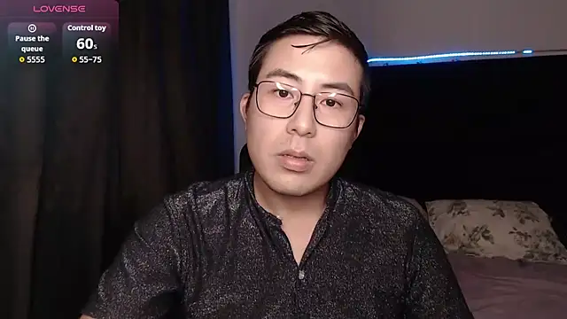 andrewmhilton  online show from 01-09-26, 06:42