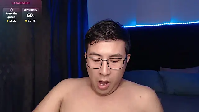 andrewmhilton  online show from 03-04-26, 12:07