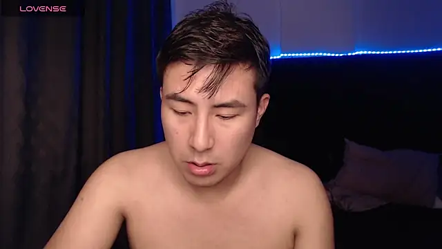 andrewmhilton  online show from 03-30-26, 06:48