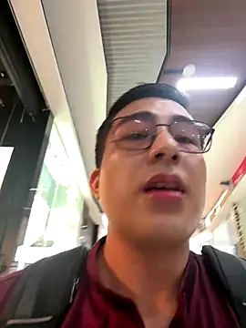 andrewmhilton  online show from 11-12-25, 06:12