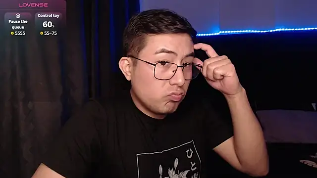 andrewmhilton  online show from 04-01-26, 06:37