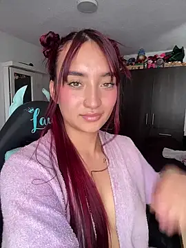 Snapshot of _Tammyy chatting on 03-01-25, 07:37  Tammyy online show from 03-01-25, 07:37