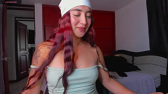 Snapshot of _Tammyy chatting on 12-02-24, 05:43  Tammyy online show from 12-02-24, 05:43