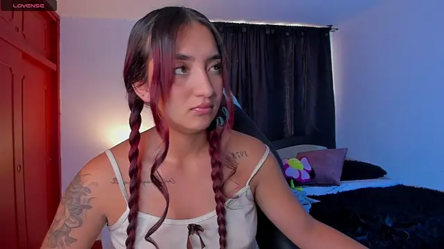 Snapshot of _Tammyy chatting on 12-11-24, 07:14  Tammyy online show from 12-11-24, 07:14