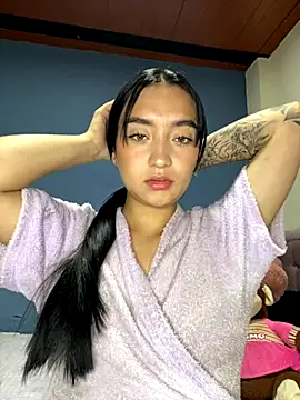 Snapshot of _Tammyy chatting on 09-29-25, 09:20  Tammyy online show from 09-29-25, 09:20