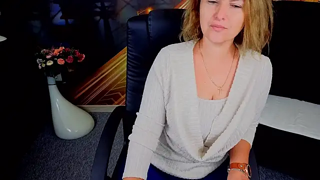 EmmaxPark online show from 10-23-25, 05:50