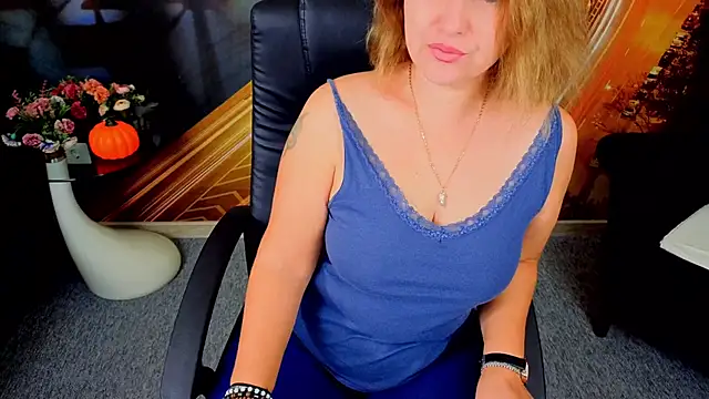 EmmaxPark online show from 11-07-25, 06:29