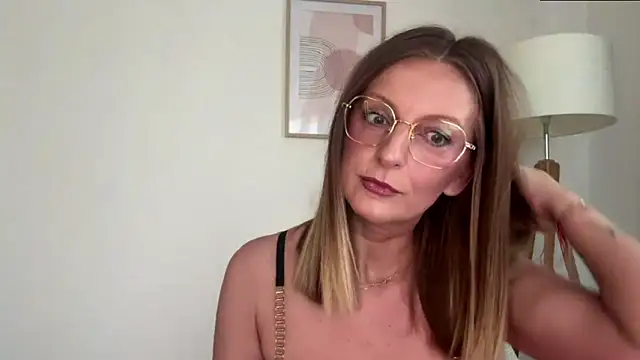 Snapshot of HornyJudith chatting on 02-12-26, 06:57 HornyJudith online show from 02-12-26, 06:57