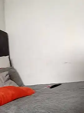 BLACK BOTTOM03 online show from 04-23-26, 09:49