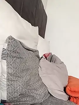 BLACK BOTTOM03 online show from 04-13-26, 09:24