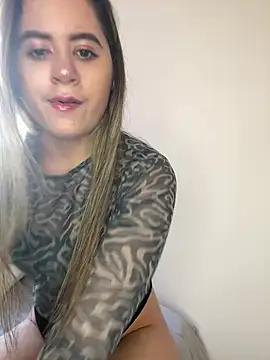 Snapshot of Ana_lee13 chatting on 01-02-25, 12:03 Ana lee13 online show from 01-02-25, 12:03