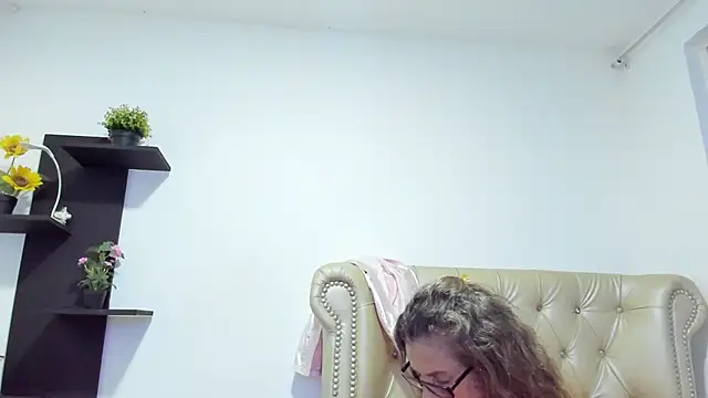 MatureHorny 70 online show from 02-25-25, 07:49