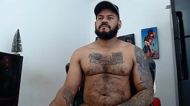 Snapshot of Damian64420 chatting on 11-19-25, 05:46 Damian64420 online show from 11-19-25, 05:46