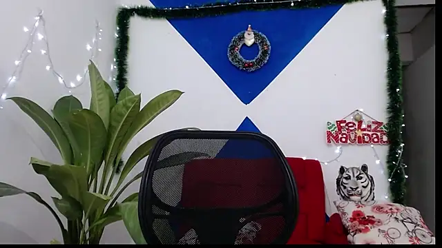 Snapshot of Damian64420 chatting on 12-15-24, 01:13 Damian64420 online show from 12-15-24, 01:13