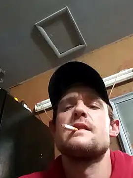 Snapshot of Midwestalpha chatting on 12-30-24, 02:31 Midwestalpha online show from 12-30-24, 02:31