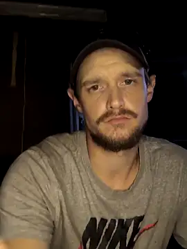 Snapshot of Midwestalpha chatting on 09-27-25, 12:55 Midwestalpha online show from 09-27-25, 12:55