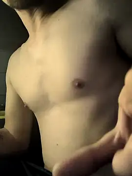 Snapshot of Midwestalpha chatting on 10-21-25, 05:23 Midwestalpha online show from 10-21-25, 05:23