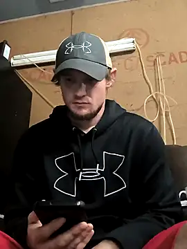 Snapshot of Midwestalpha chatting on 02-25-25, 07:52 Midwestalpha online show from 02-25-25, 07:52