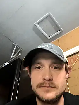 Snapshot of Midwestalpha chatting on 02-02-25, 09:07 Midwestalpha online show from 02-02-25, 09:07